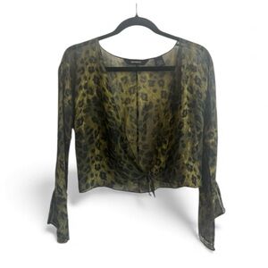 EXPRESS 100% Silk Bell Sleeve Tie Front Crop Top Green Cheetah Size 9/10